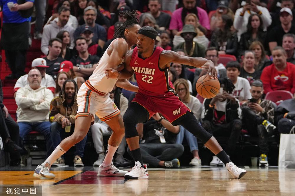 队的战术体 队的战术体