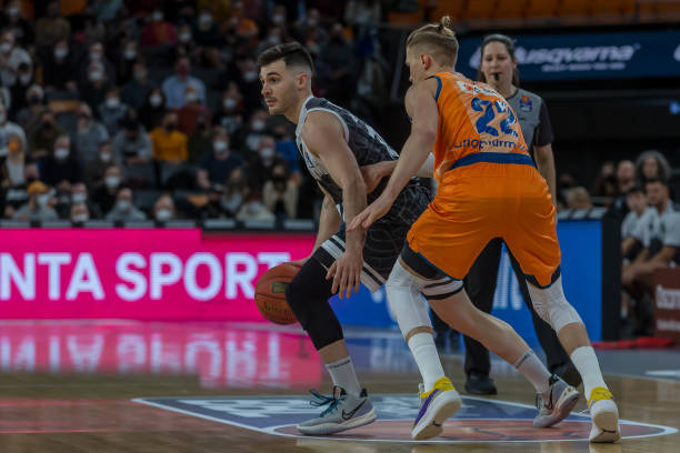 育迈向新篇 育迈向新篇